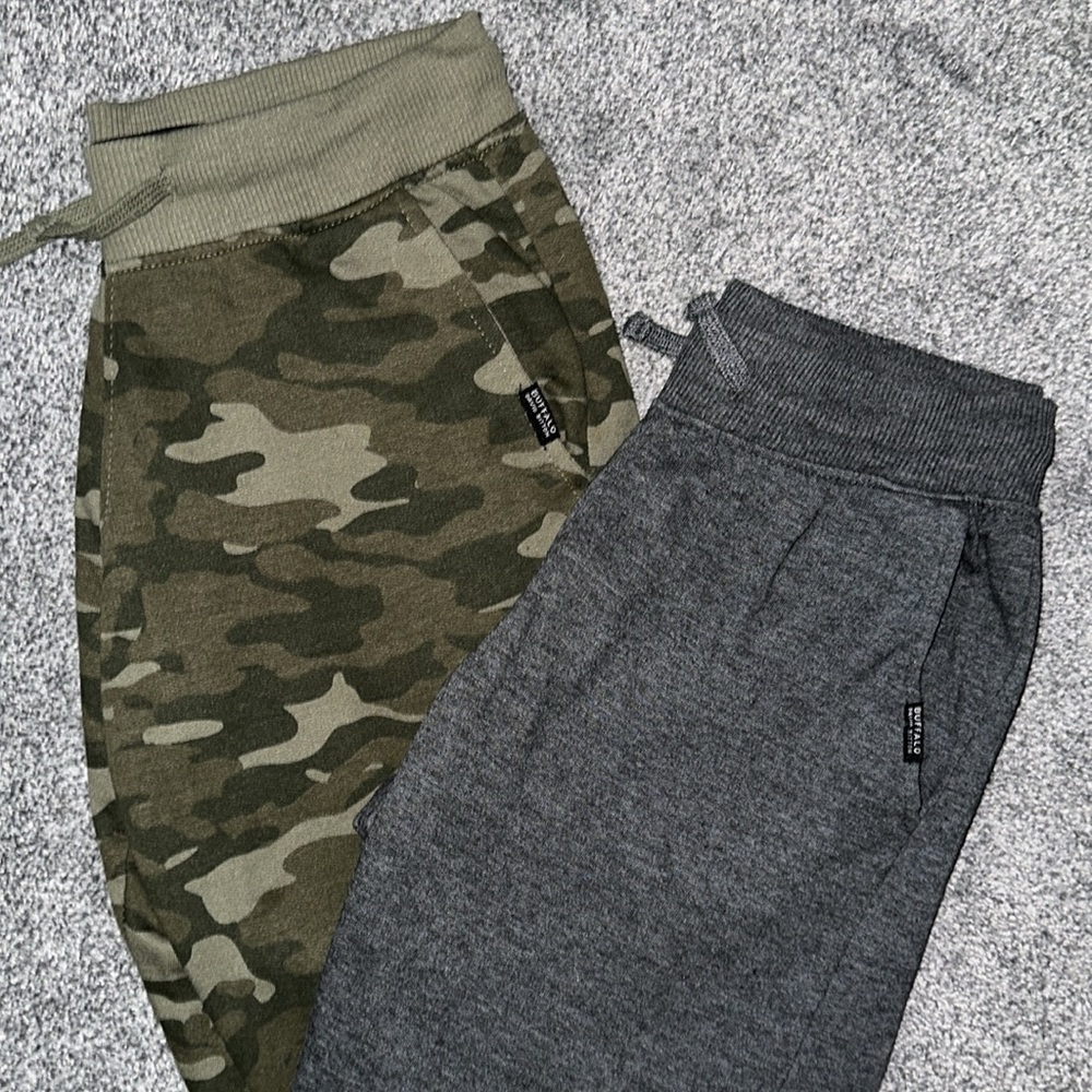 buffalo by david brighton shorts - Picture 3 of 9